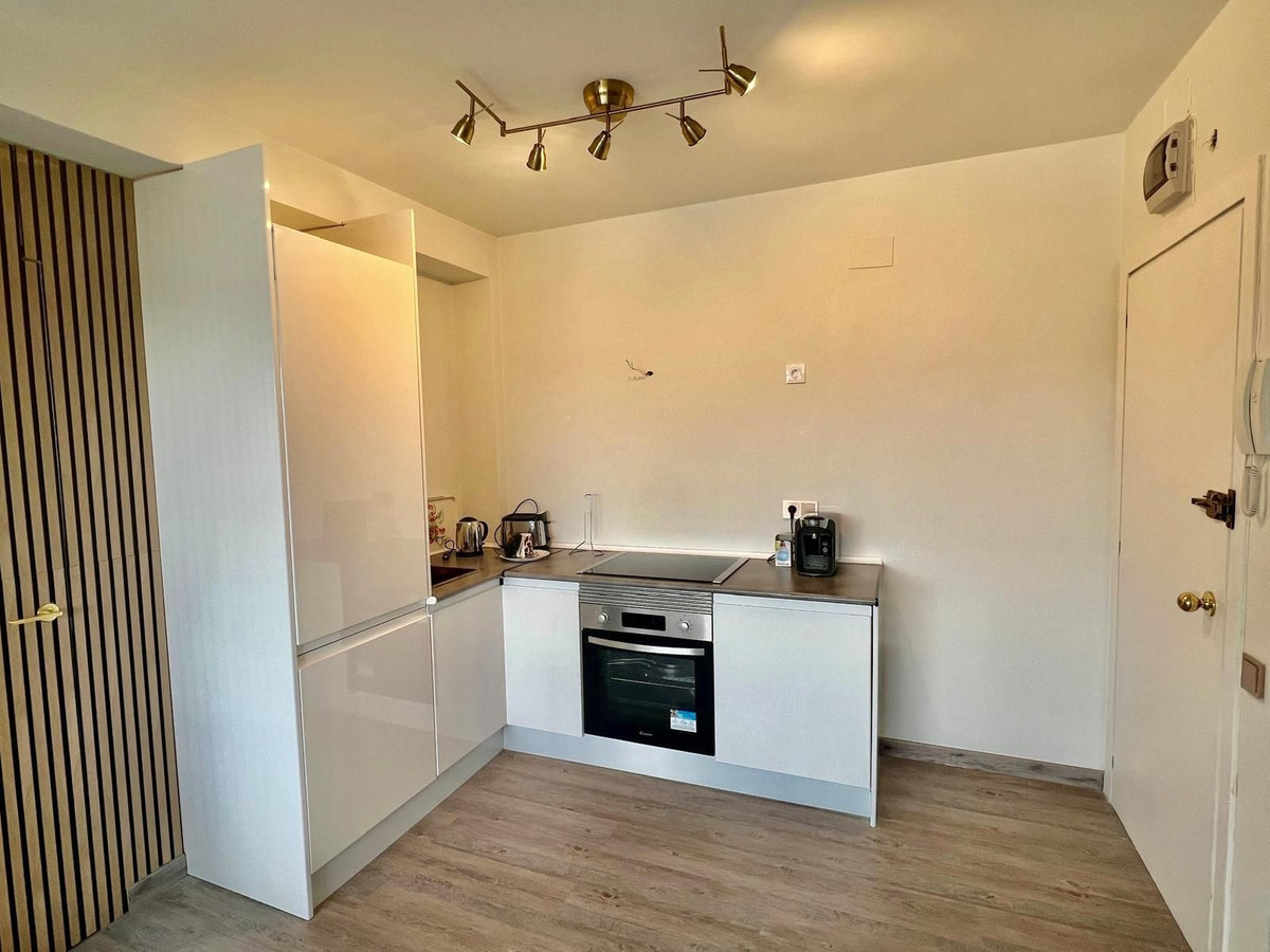 1 Bedroom Apartment for Sale in Nueva Andalucía — 4