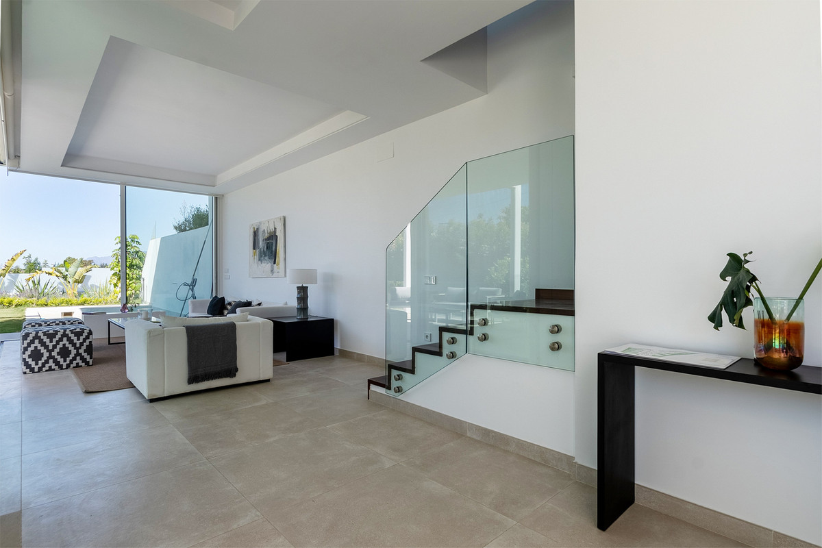 4 Bedroom Villa for Sale in Marbella — view 16