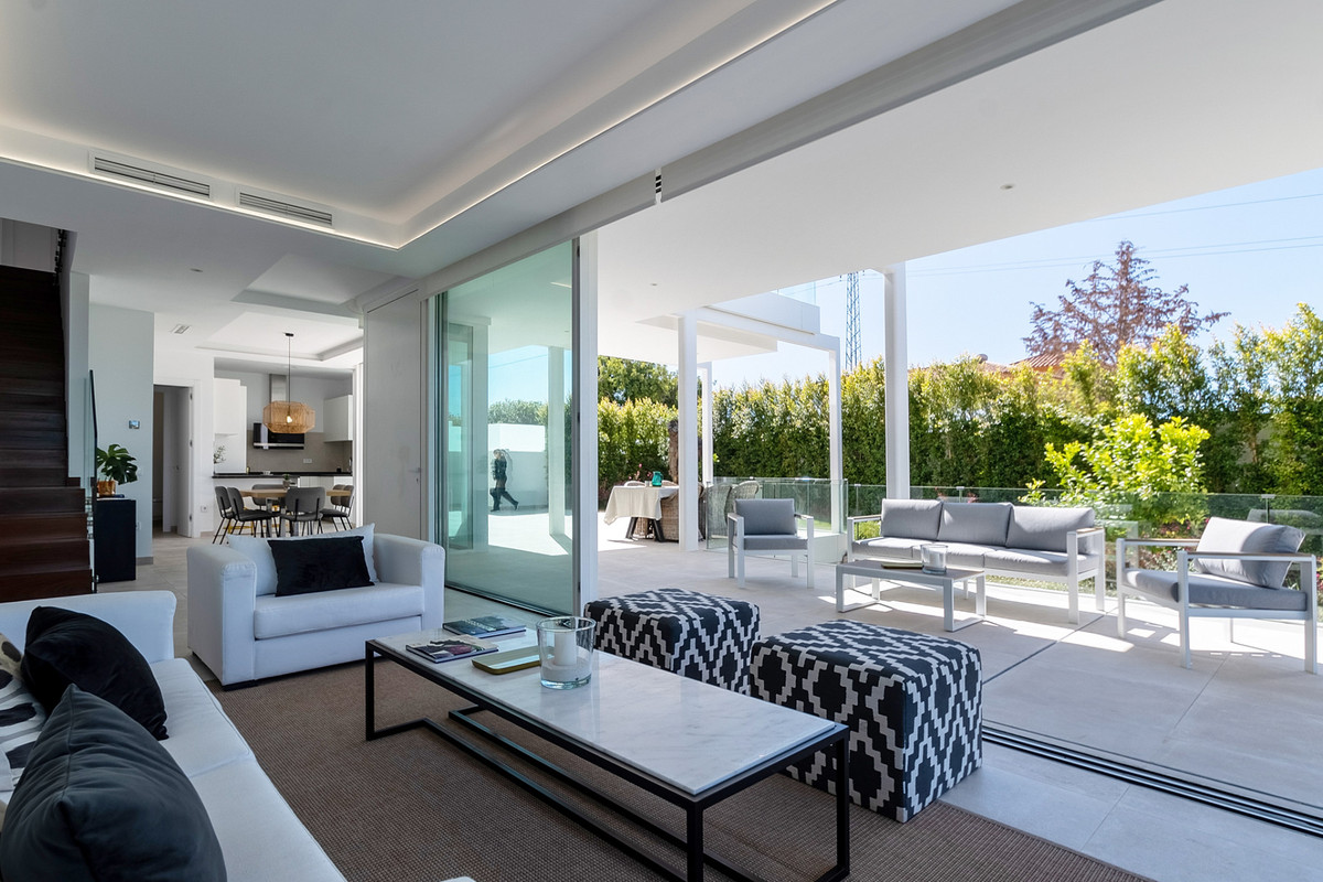 4 Bedroom Villa for Sale in Marbella — view 19