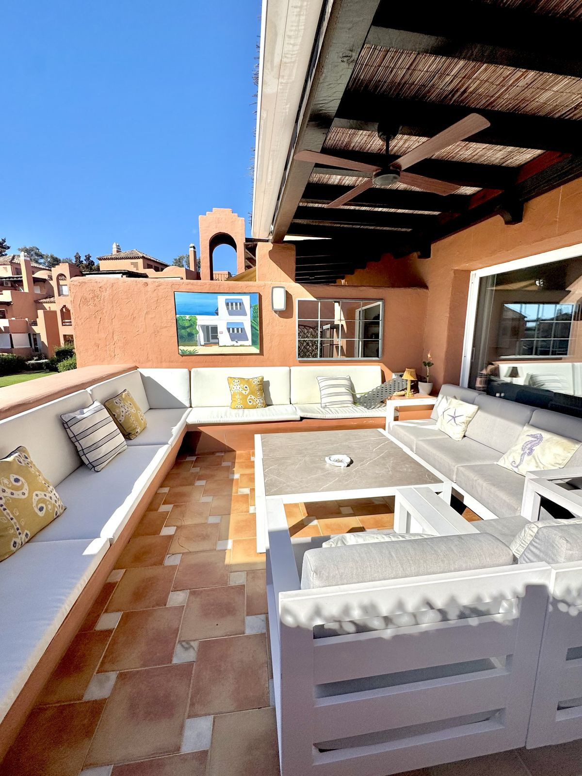 4 Bedroom Apartment for Sale in Guadalmina Baja — 3