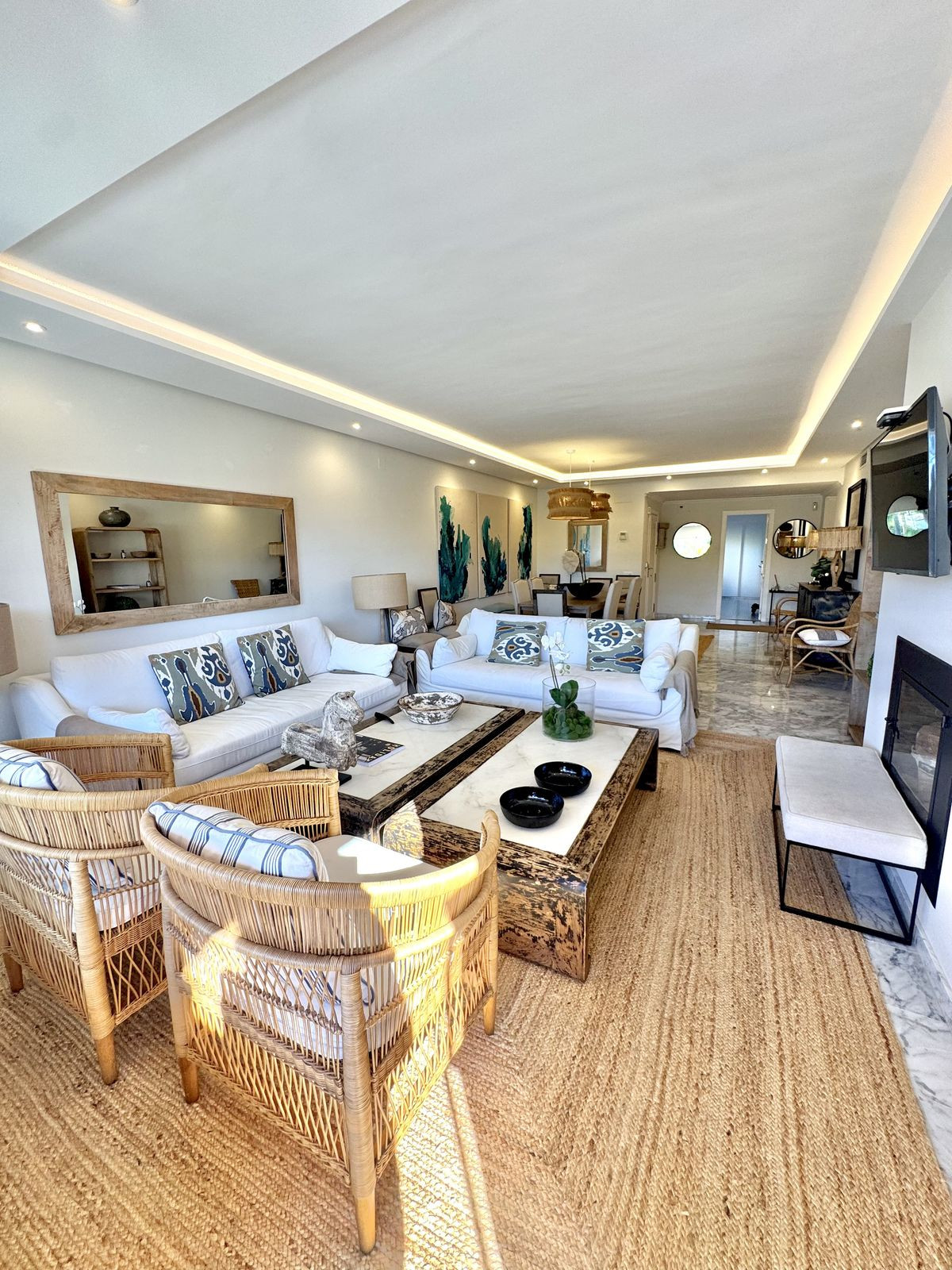 4 Bedroom Apartment for Sale in Guadalmina Baja — 7