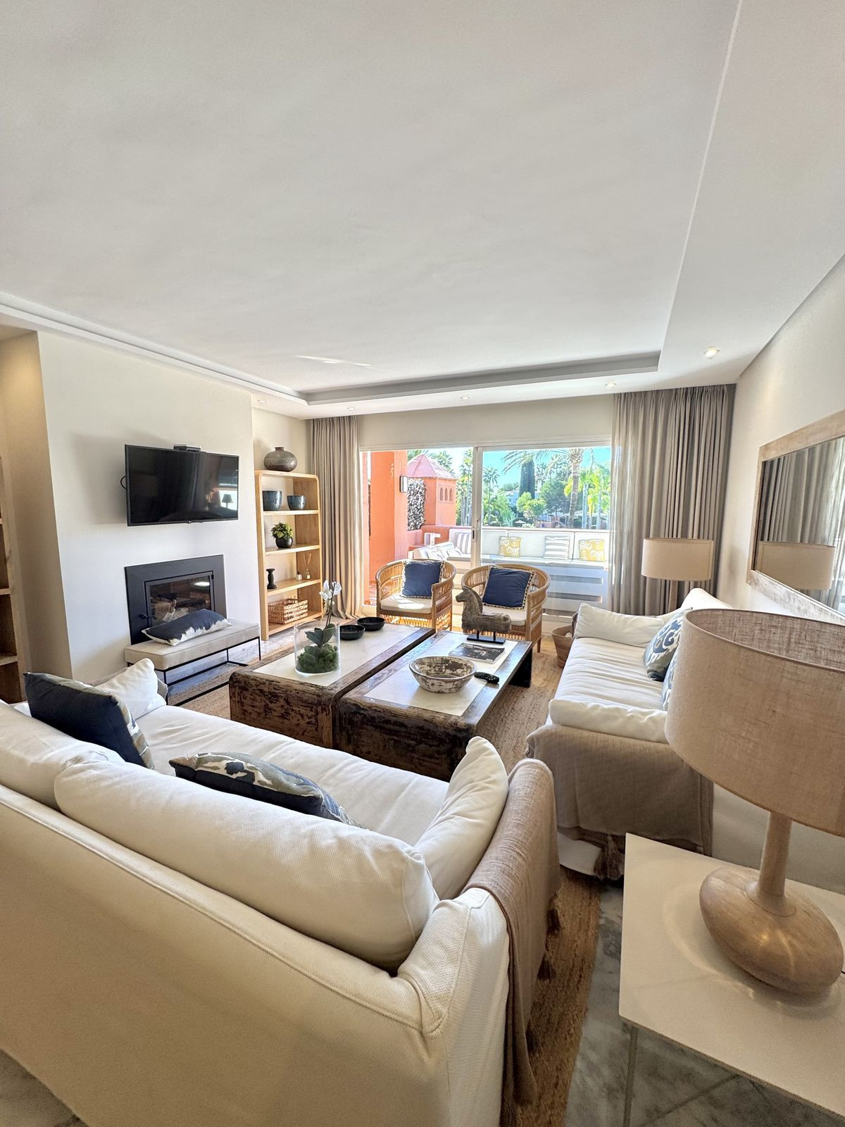 4 Bedroom Apartment for Sale in Guadalmina Baja — 8