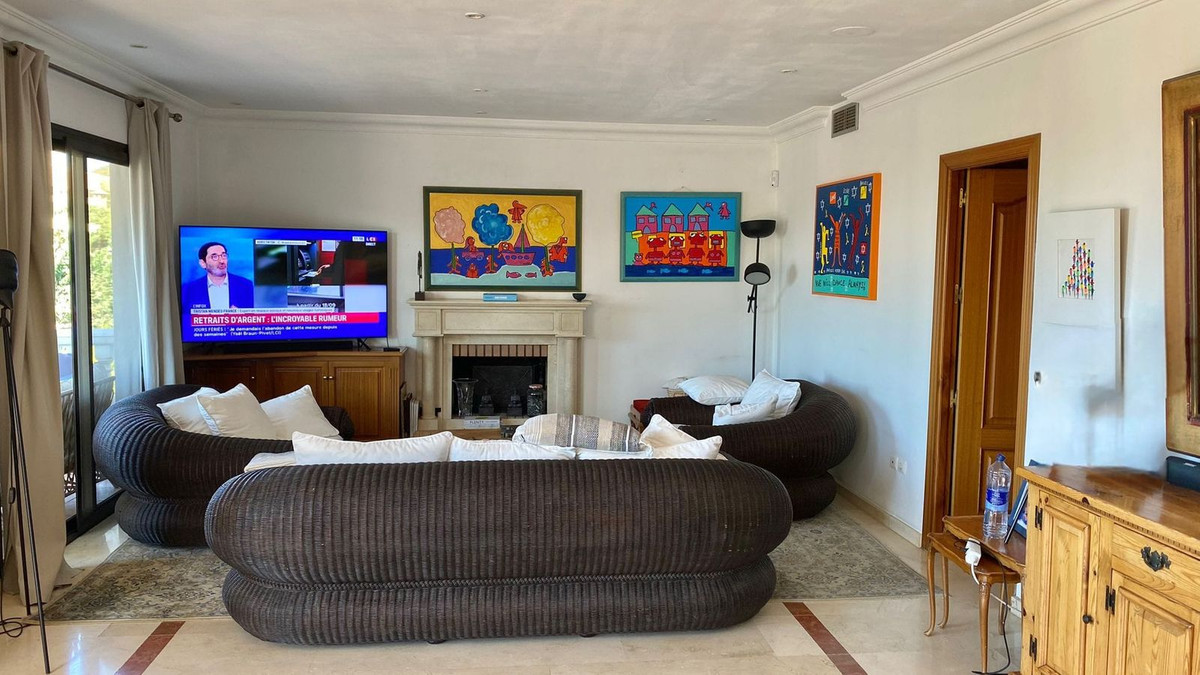 7 Bedroom Villa for Sale in Marbella — 4
