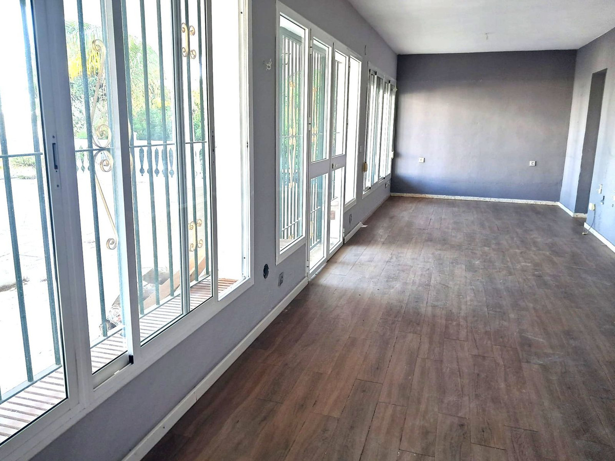 5 Bedroom Villa for Sale in Estepona — 6