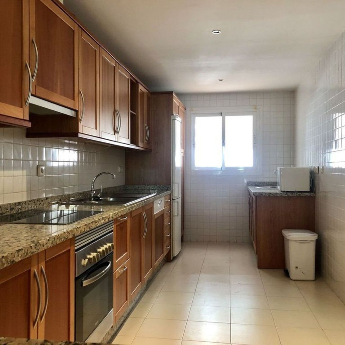 3 Bedroom Apartment for Sale in Nueva Andalucía — 6