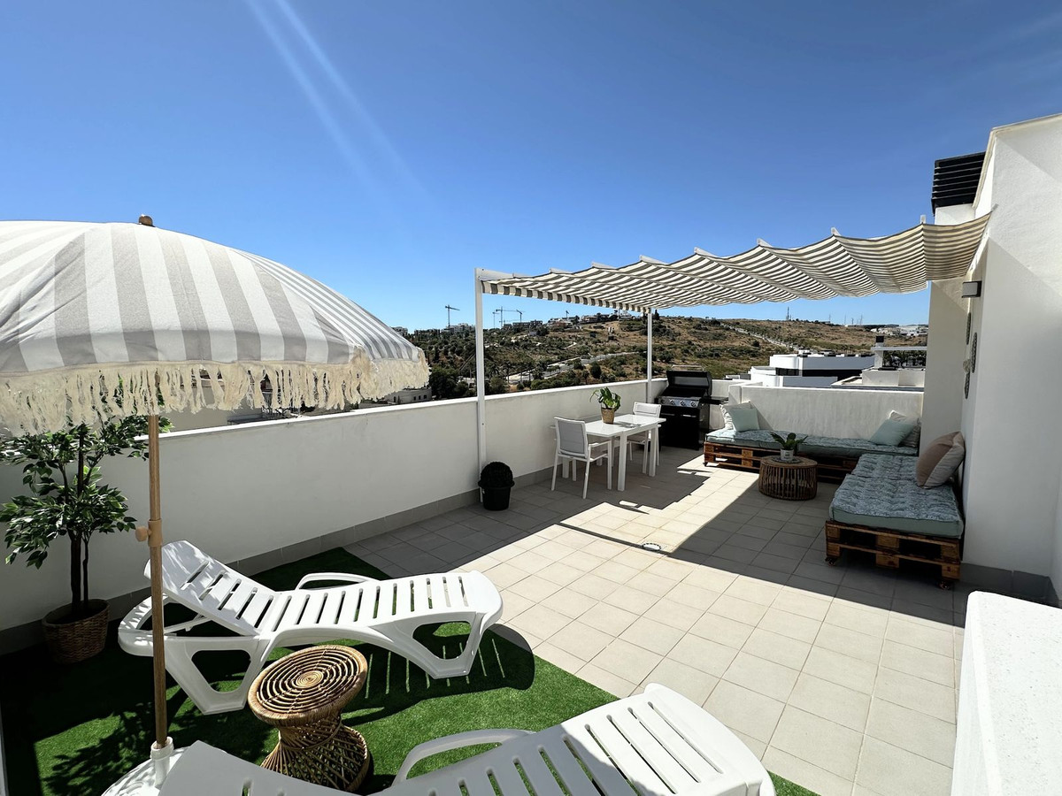 3 Bedroom Apartment for Sale in Estepona — view 16