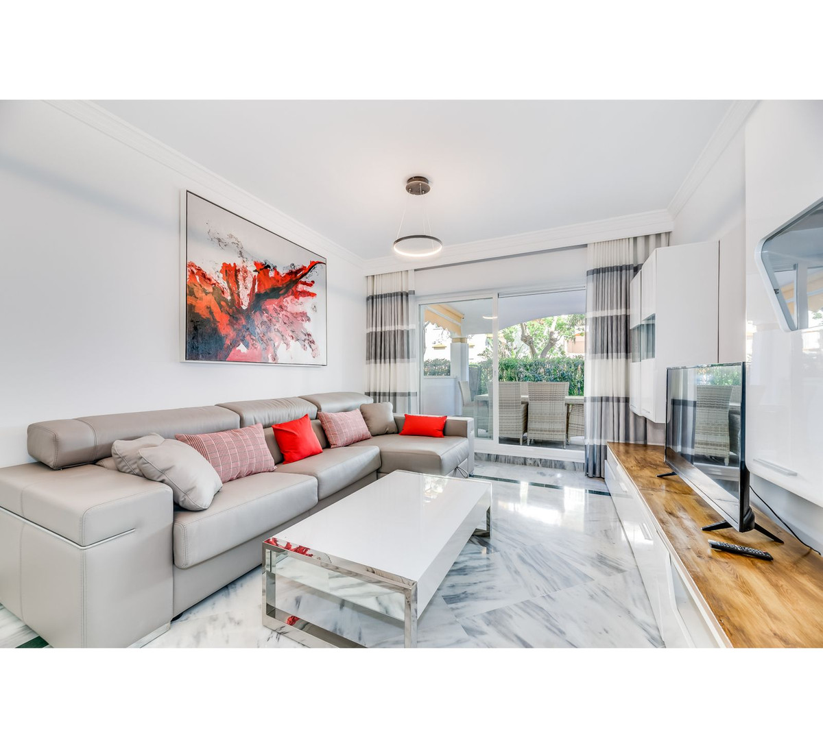 2 Bedroom Apartment for Sale in Nueva Andalucía — 5
