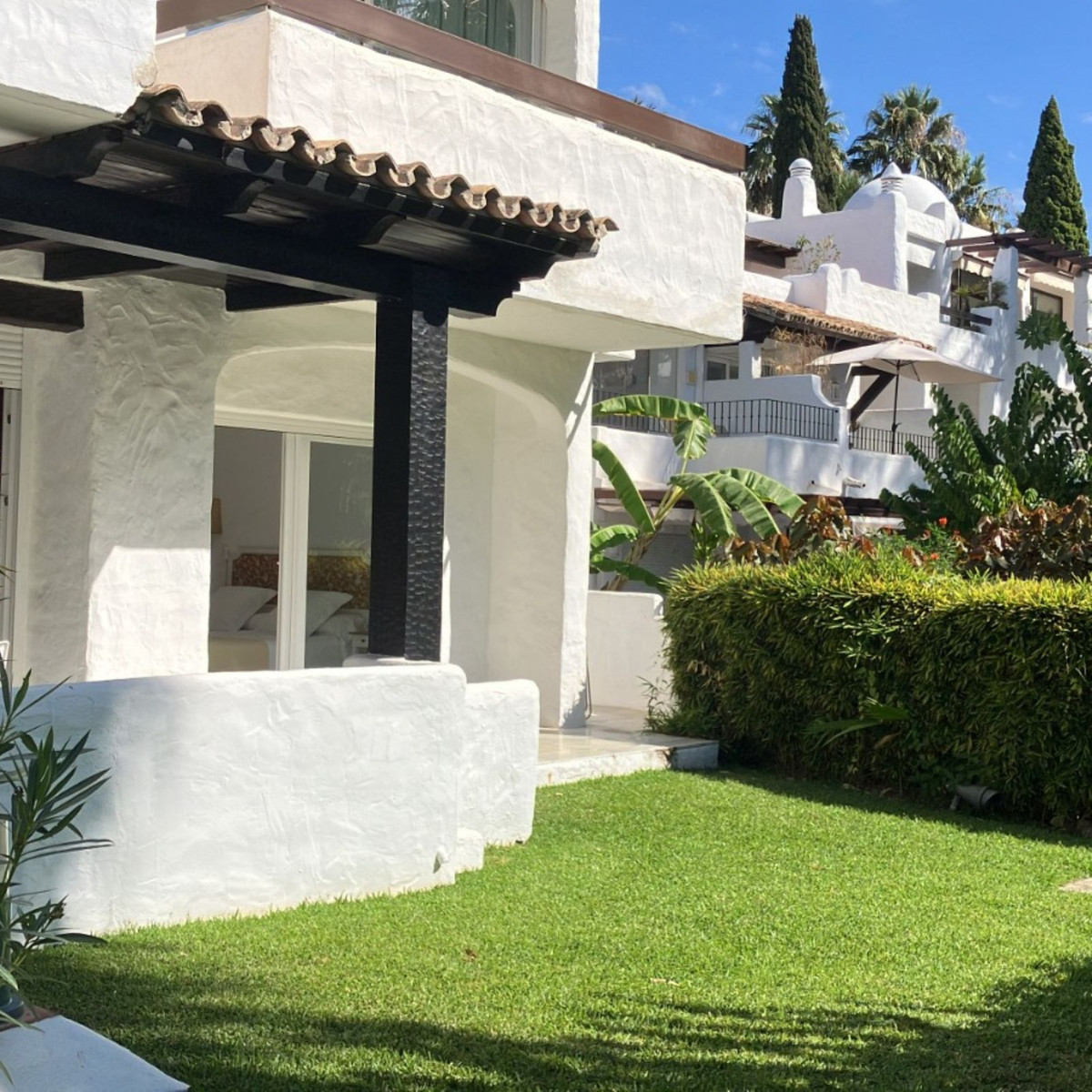 3 Bedroom Apartment for Sale in Puerto Banús — 3