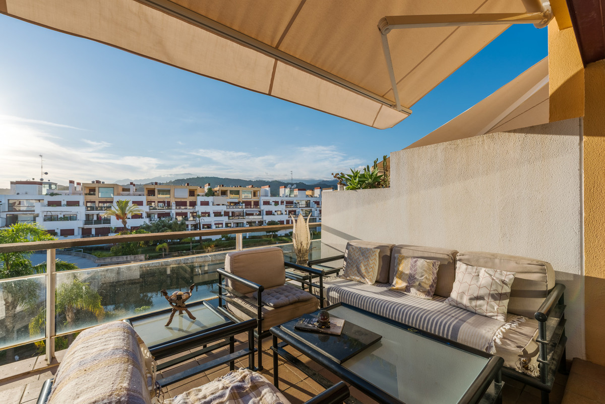 2 Bedroom Apartment for Sale in Estepona — view 19