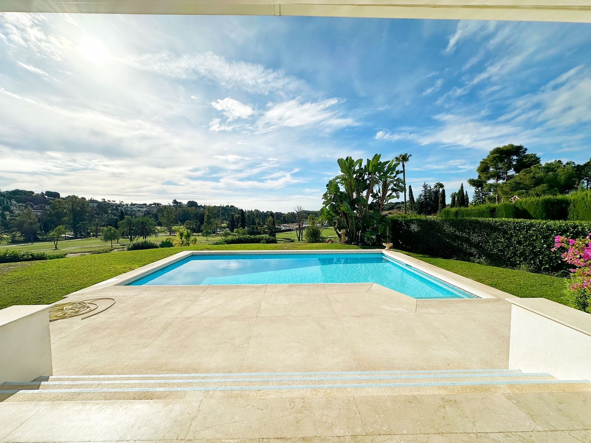 4 Bedroom Villa for Sale in El Paraiso — 6