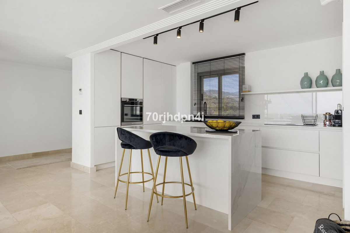 3 Bedroom Apartment for Sale in Estepona