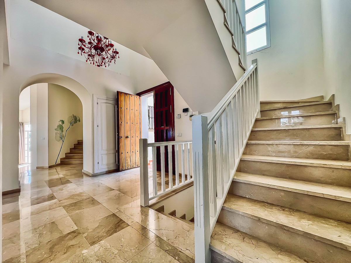 4 Bedroom Villa for Sale in La Quinta — view 12