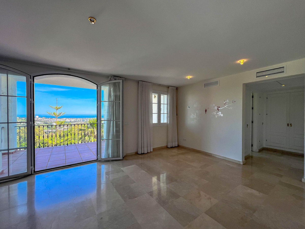 4 Bedroom Villa for Sale in La Quinta — view 13
