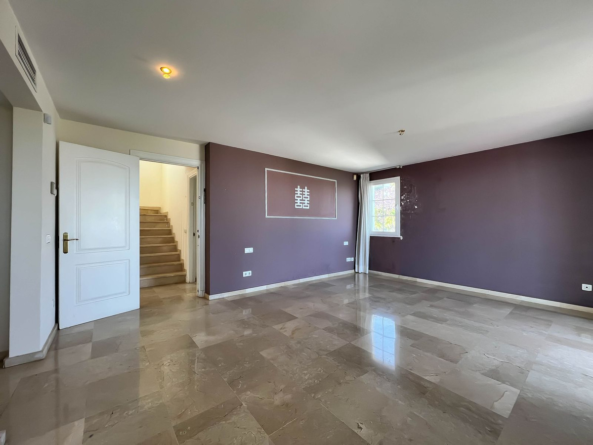 4 Bedroom Villa for Sale in La Quinta — view 15