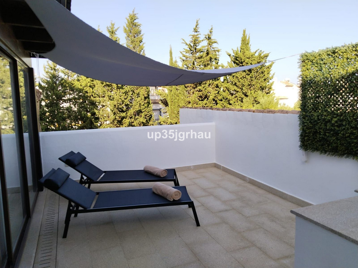 2 Bedroom Apartment for Sale in Estepona — 2