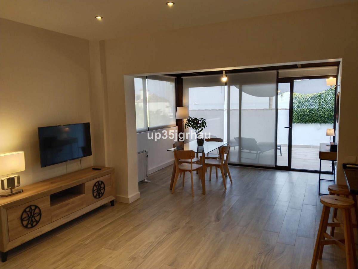 2 Bedroom Apartment for Sale in Estepona — 3