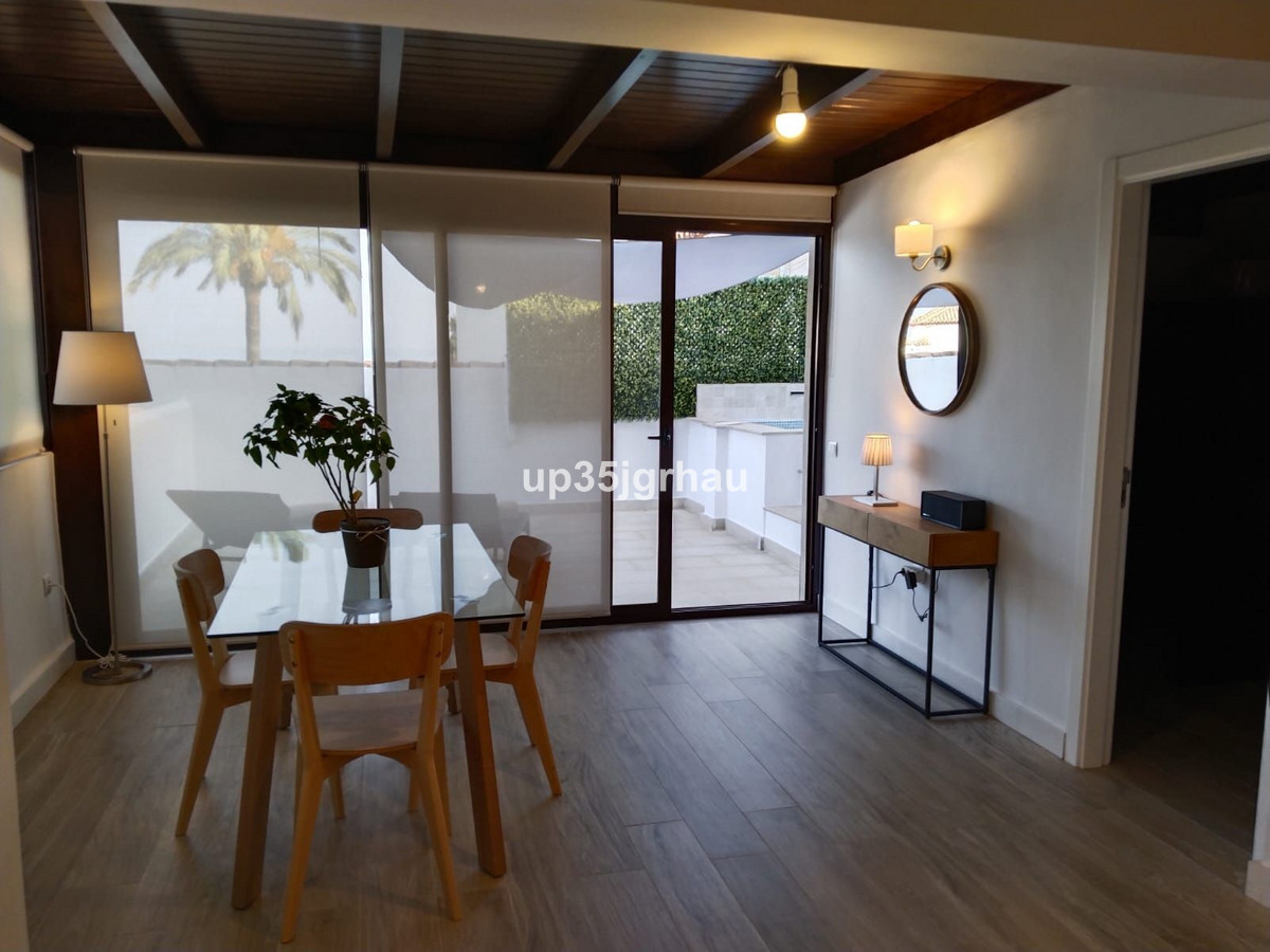 2 Bedroom Apartment for Sale in Estepona — 5