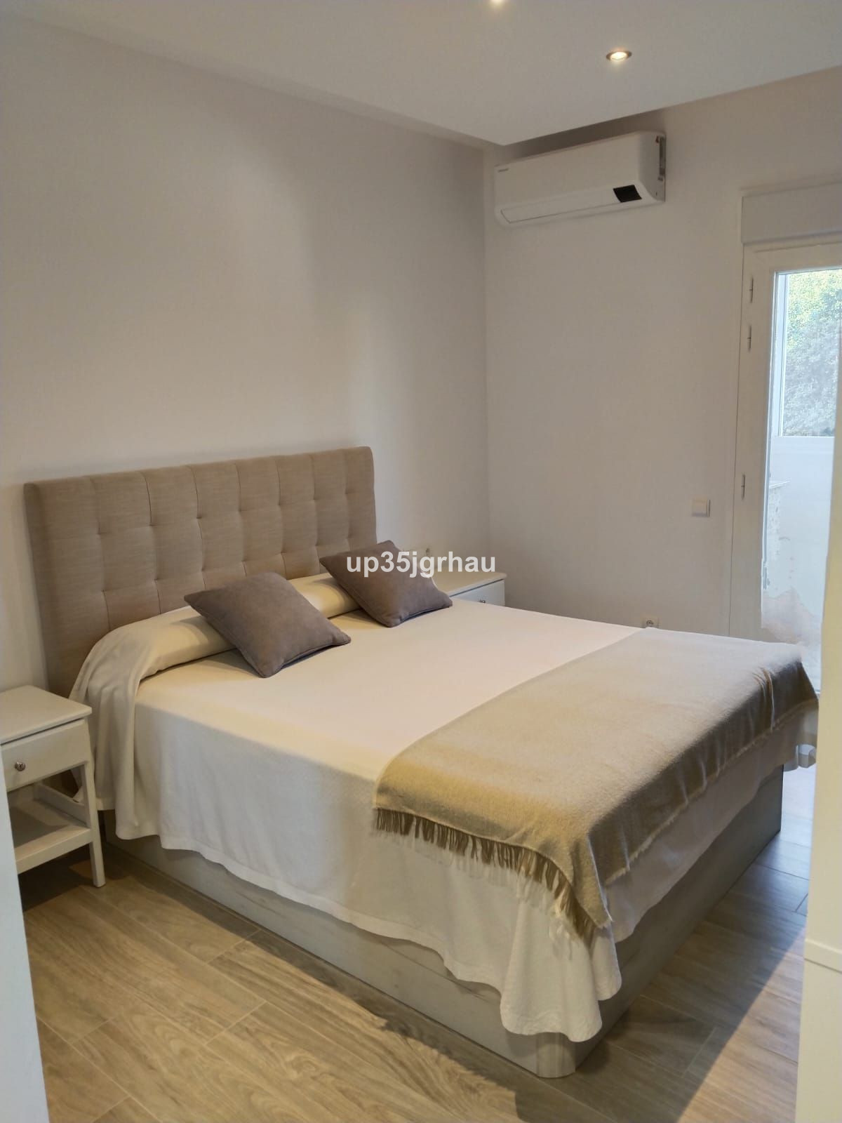 2 Bedroom Apartment for Sale in Estepona — 7