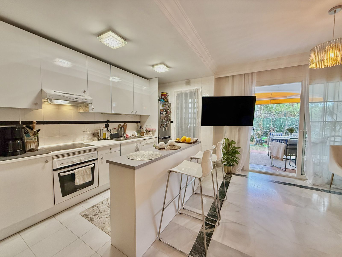 2 Bedroom Apartment for Sale in The Golden Mile — 3