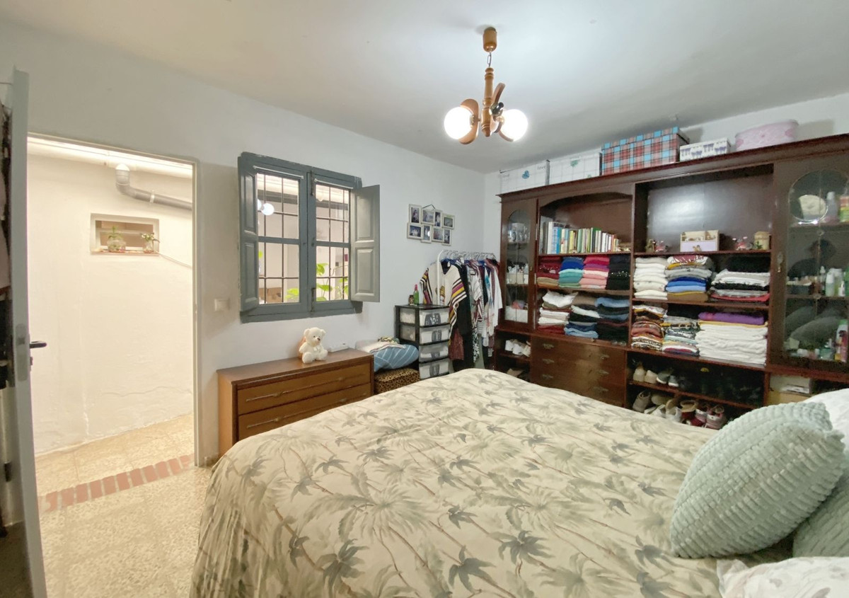 4 Bedroom Villa for Sale in Marbella — 9