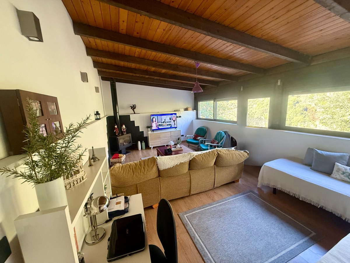 3 Bedroom Villa for Sale in Ojén — 6