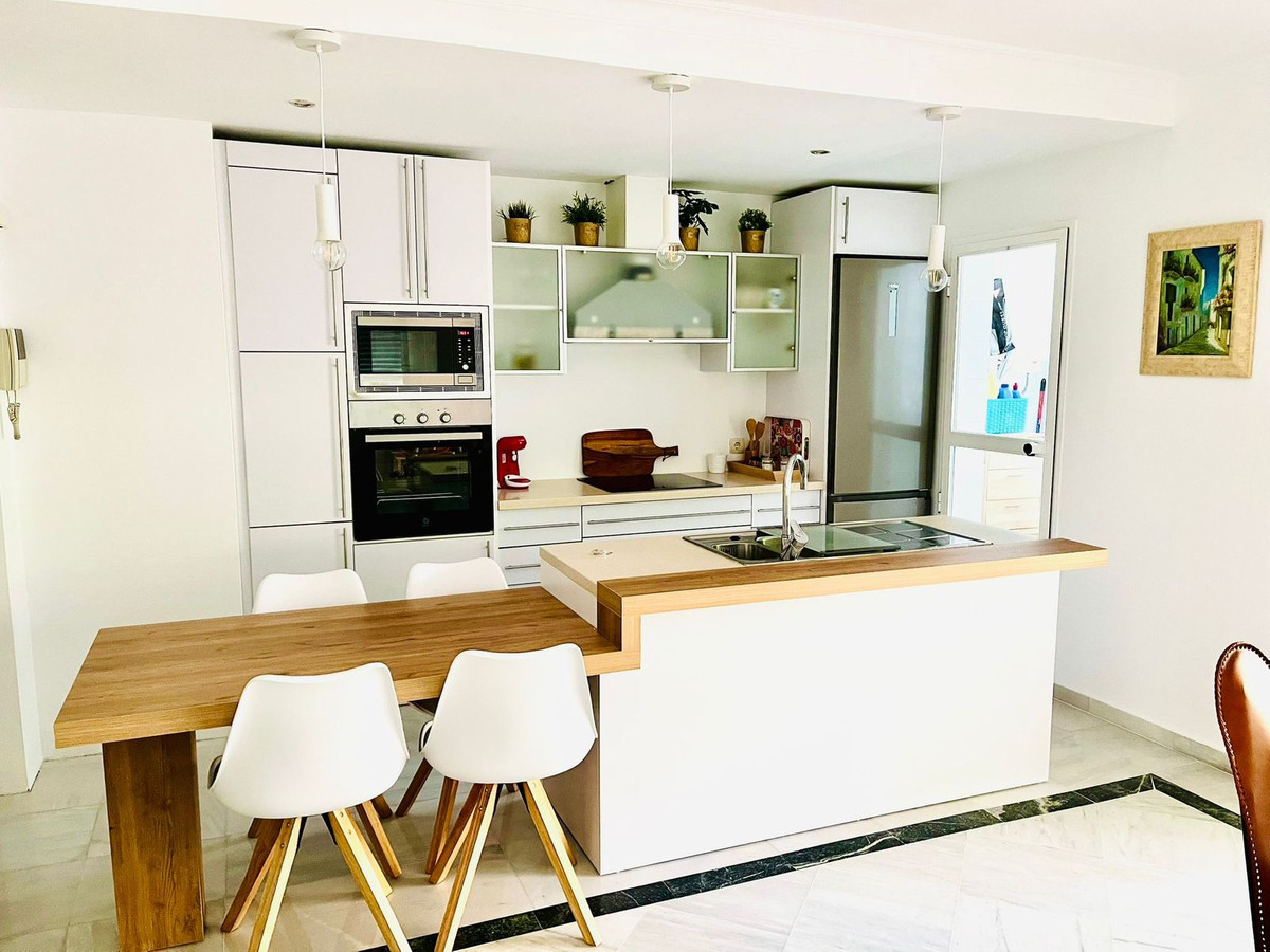 2 Bedroom Apartment for Sale in Marbella — 4