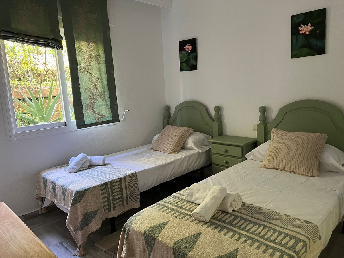 2 Bedroom Apartment for Sale in Marbella — 6