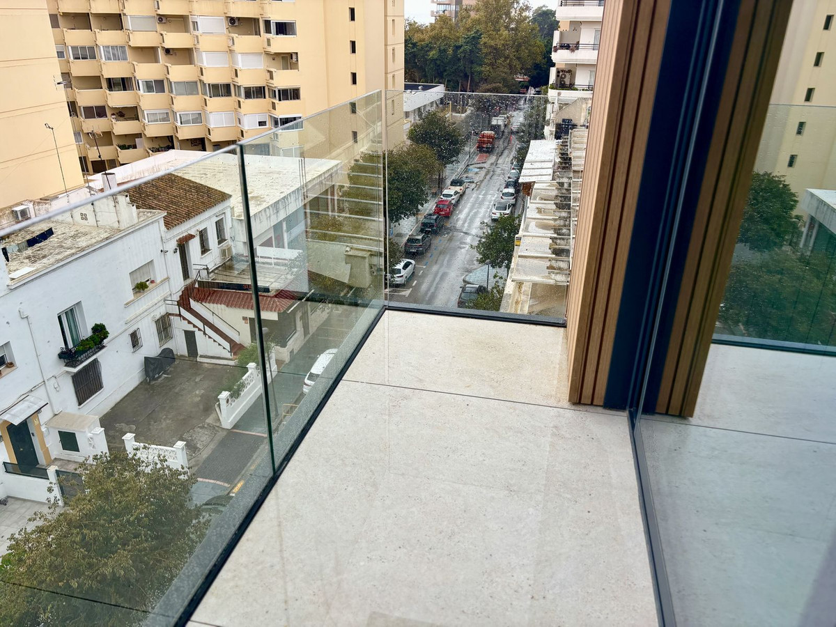 3 Bedroom Apartment for Sale in Marbella — 4