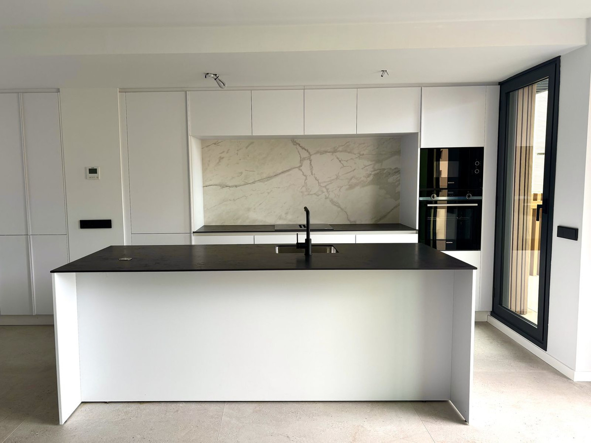 3 Bedroom Apartment for Sale in Marbella — 7
