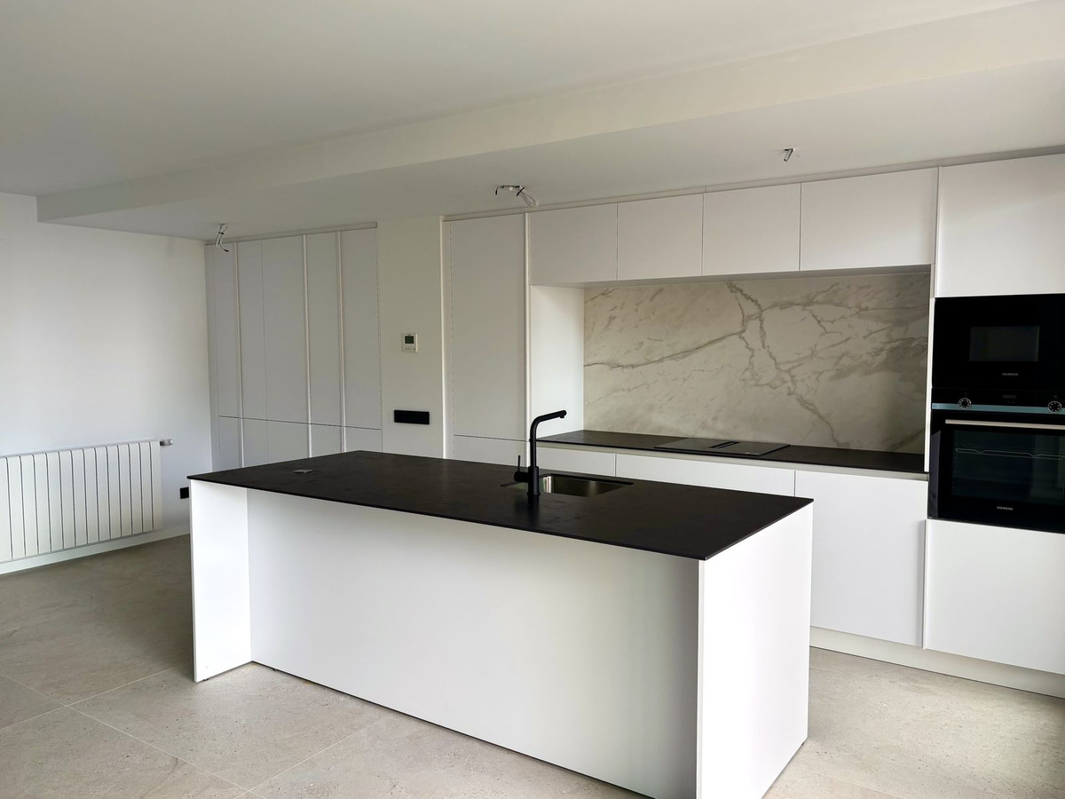 3 Bedroom Apartment for Sale in Marbella — 8