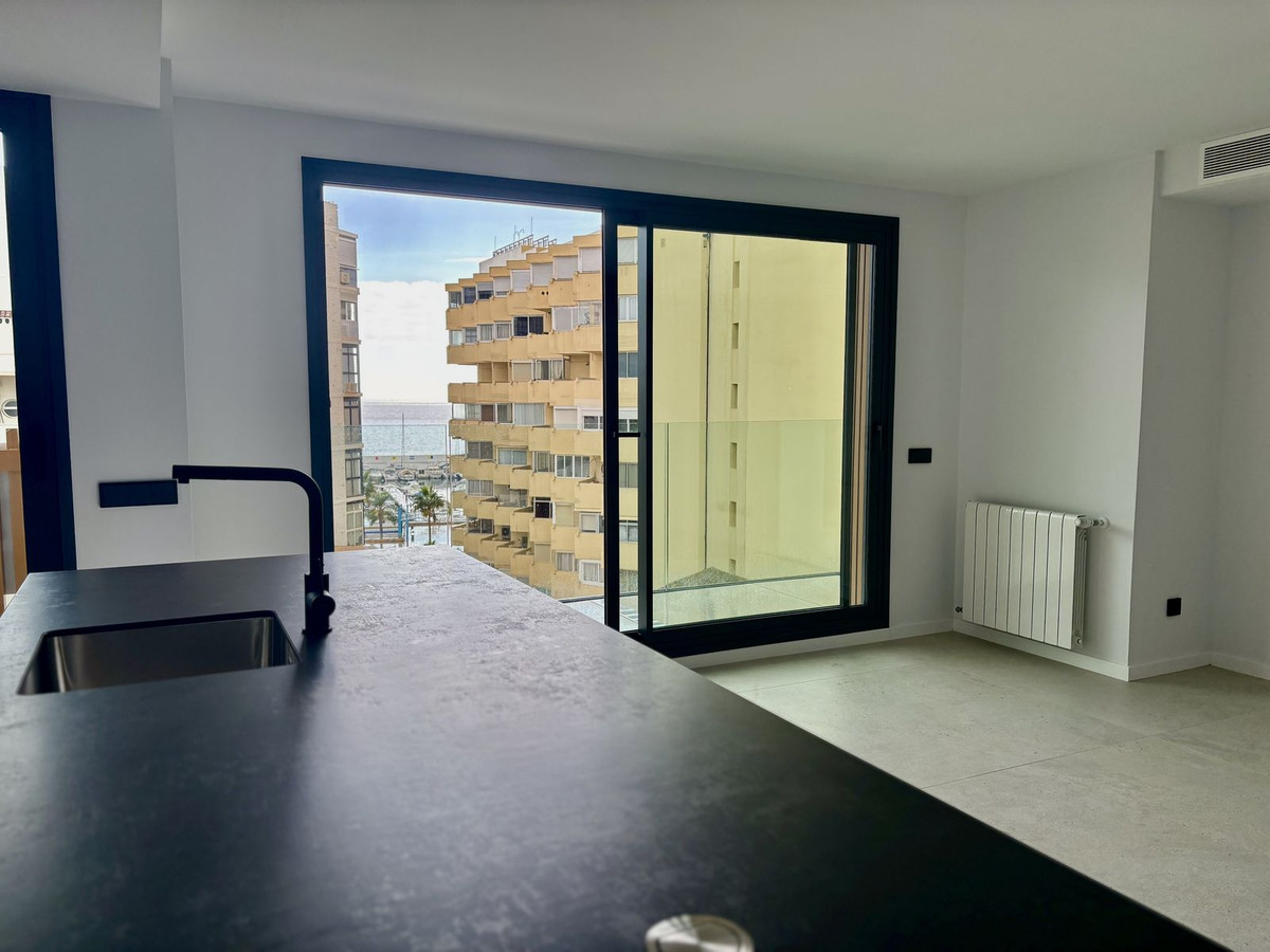 3 Bedroom Apartment for Sale in Marbella — view 10