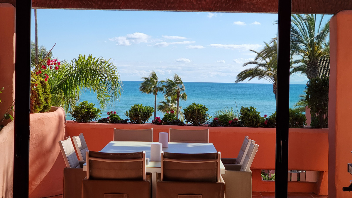 2 Bedroom Apartment for Sale in Estepona — 4