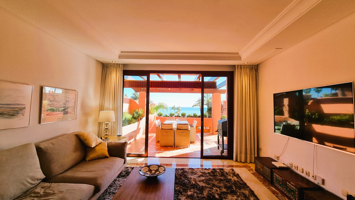 2 Bedroom Apartment for Sale in Estepona — 6