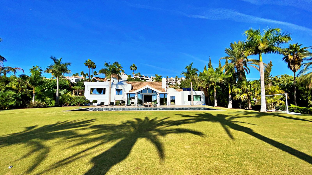 5 Bedroom Villa for Sale in Benahavís — 6
