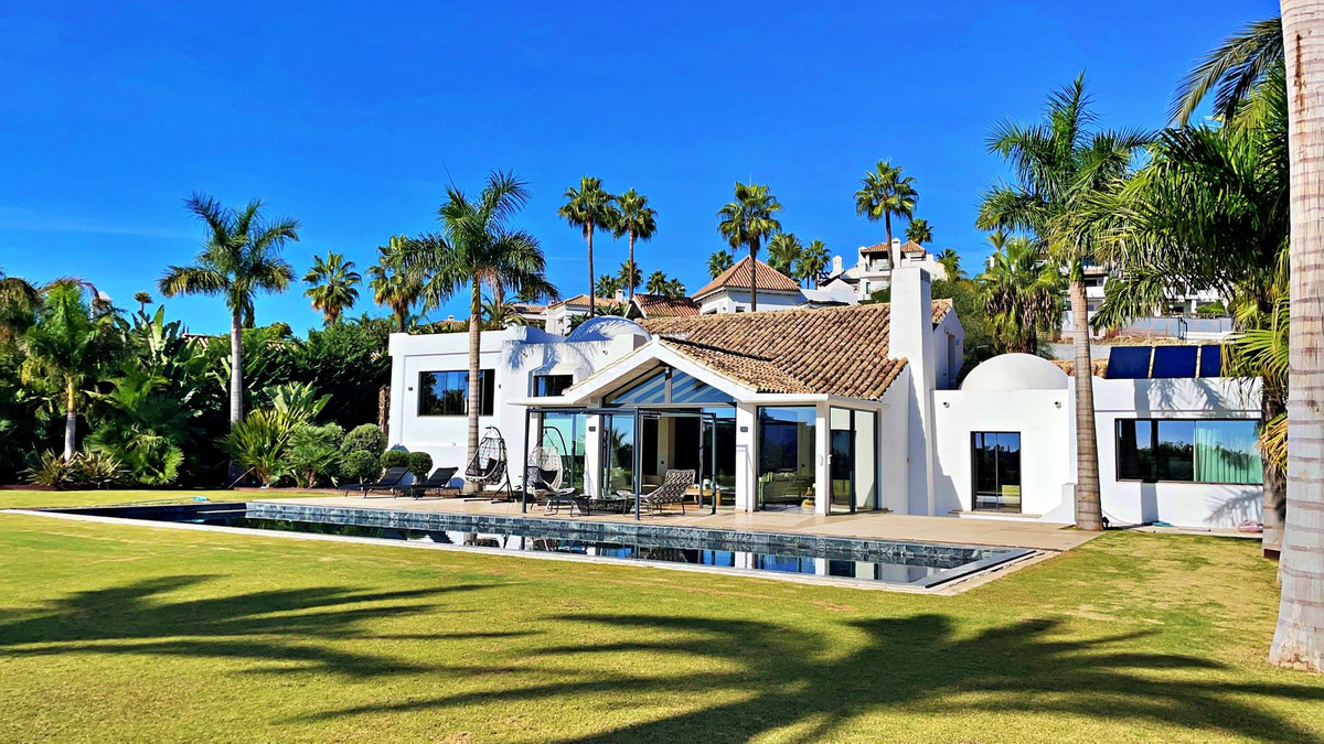 5 Bedroom Villa for Sale in Benahavís — 7
