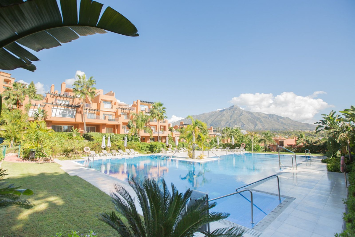 2 Bedroom Apartment for Sale in Nueva Andalucía