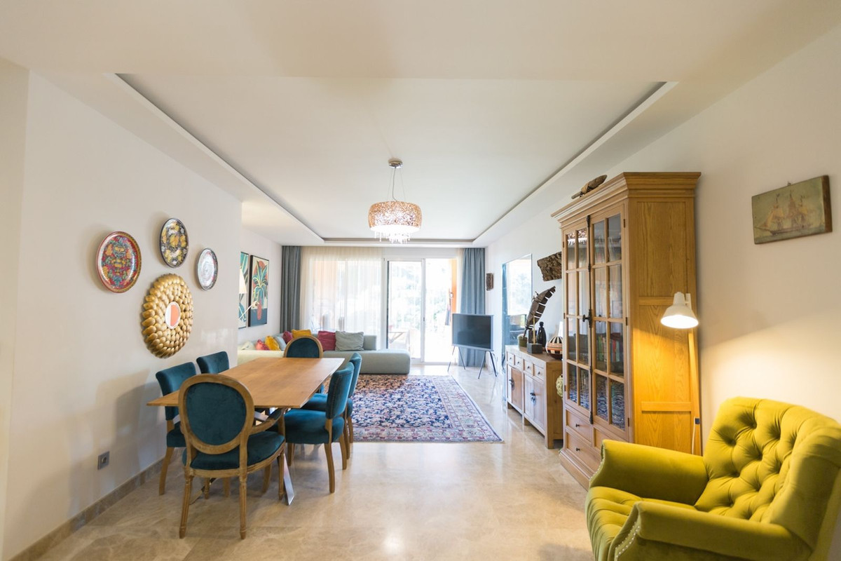 2 Bedroom Apartment for Sale in Nueva Andalucía — 5