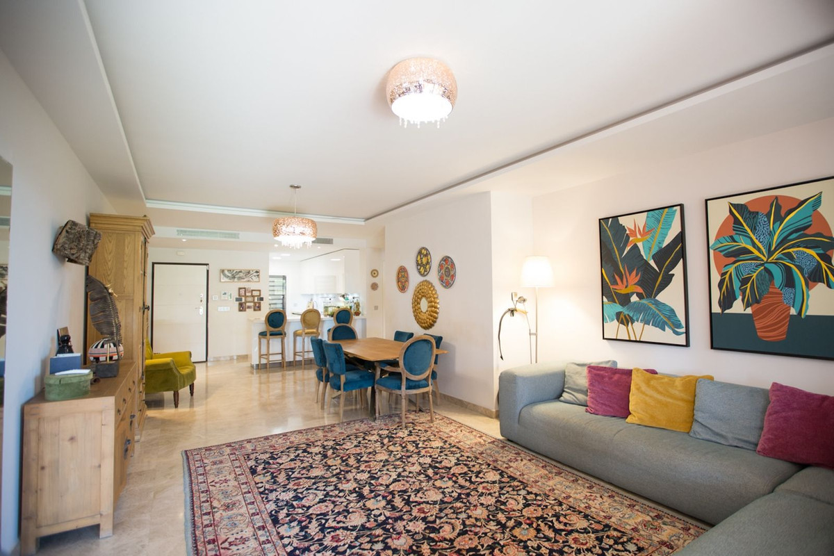 2 Bedroom Apartment for Sale in Nueva Andalucía — 7