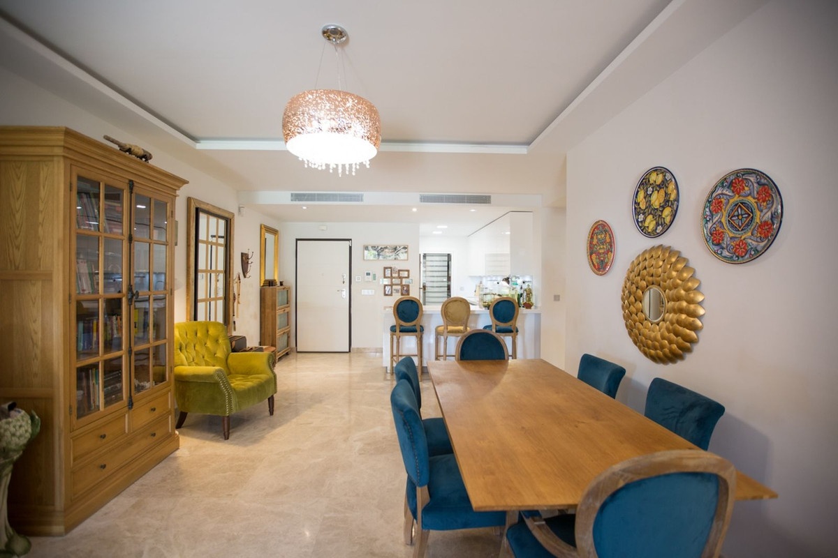 2 Bedroom Apartment for Sale in Nueva Andalucía — 8