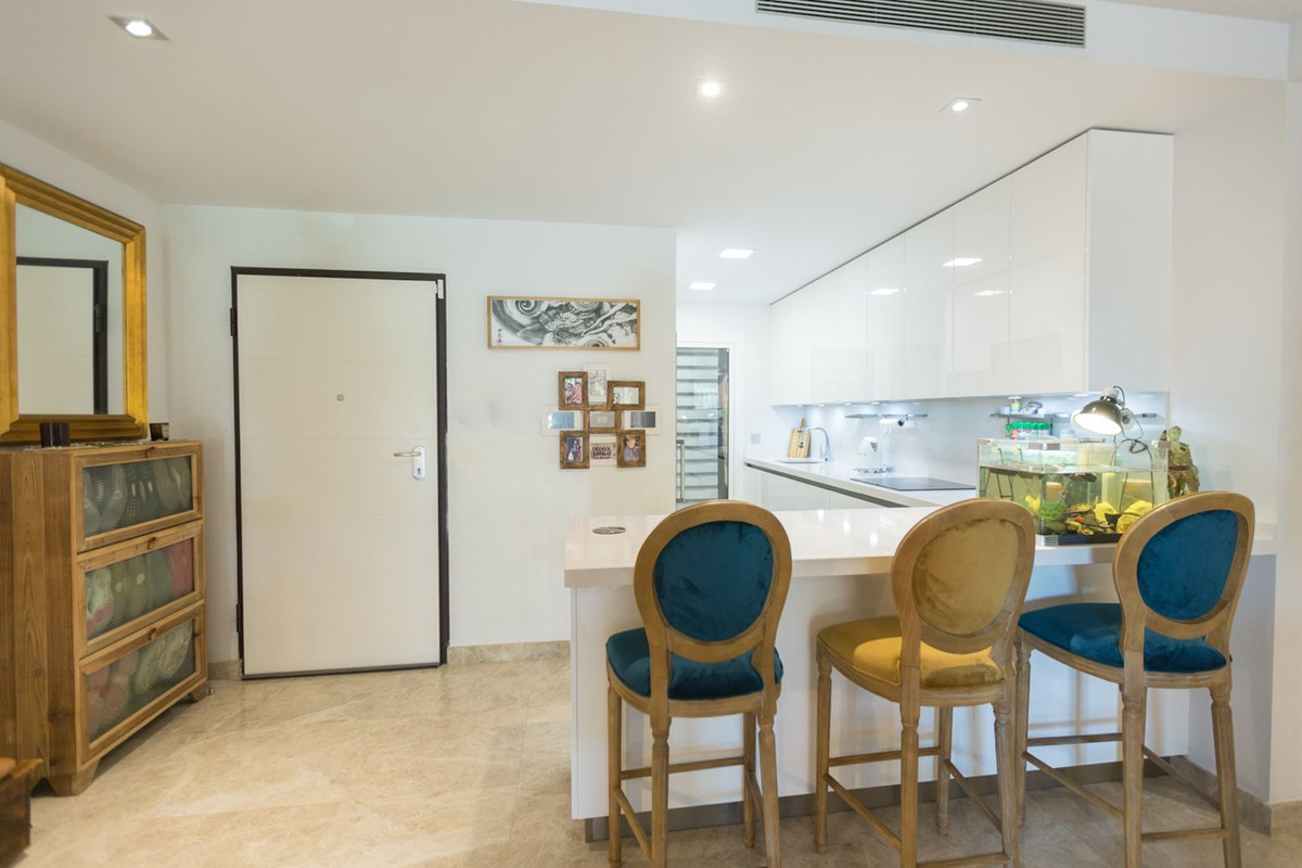 2 Bedroom Apartment for Sale in Nueva Andalucía — 9
