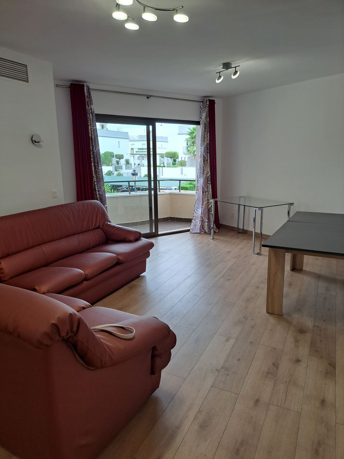 2 Bedroom Apartment for Sale in Estepona — 5