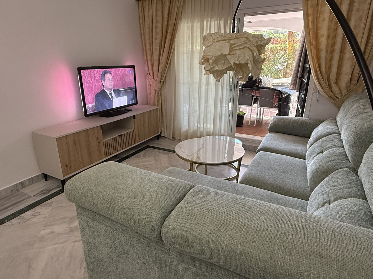 2 Bedroom Apartment for Sale in Puerto Banús
