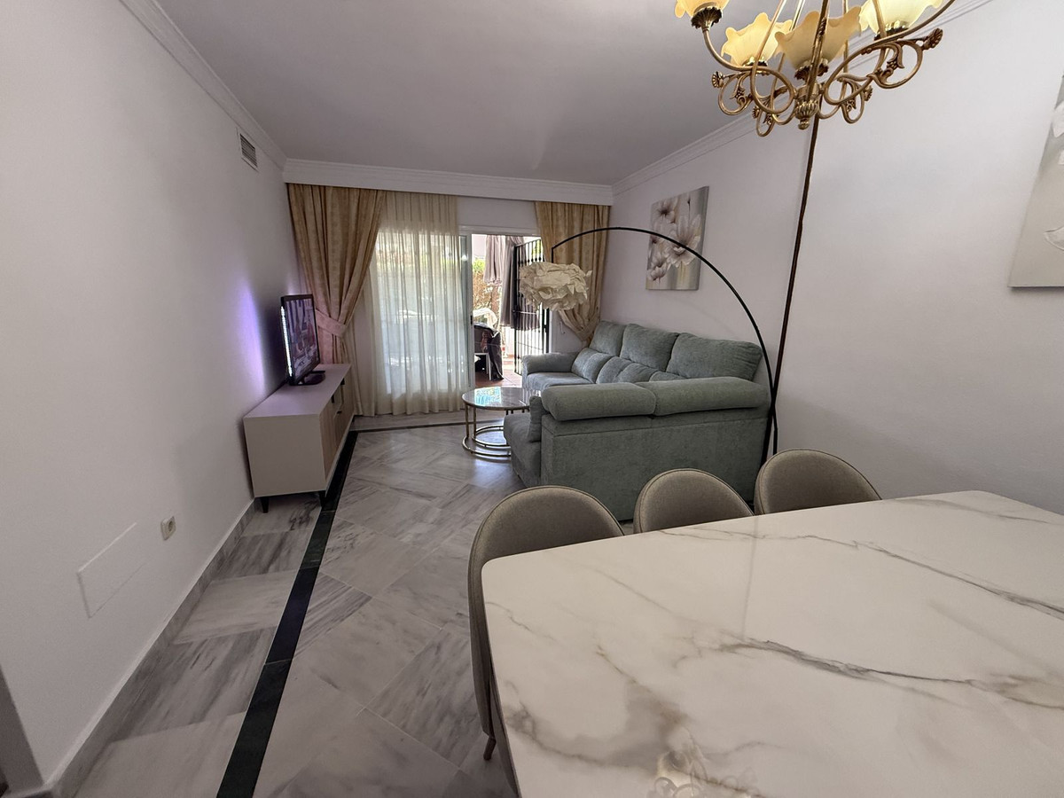 2 Bedroom Apartment for Sale in Puerto Banús — 3