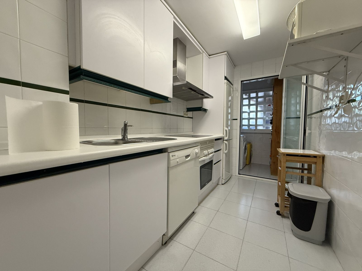 2 Bedroom Apartment for Sale in Puerto Banús — 4