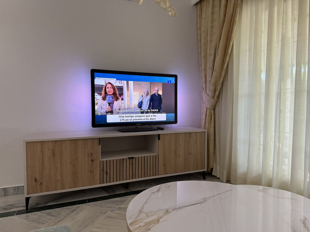 2 Bedroom Apartment for Sale in Puerto Banús — 9