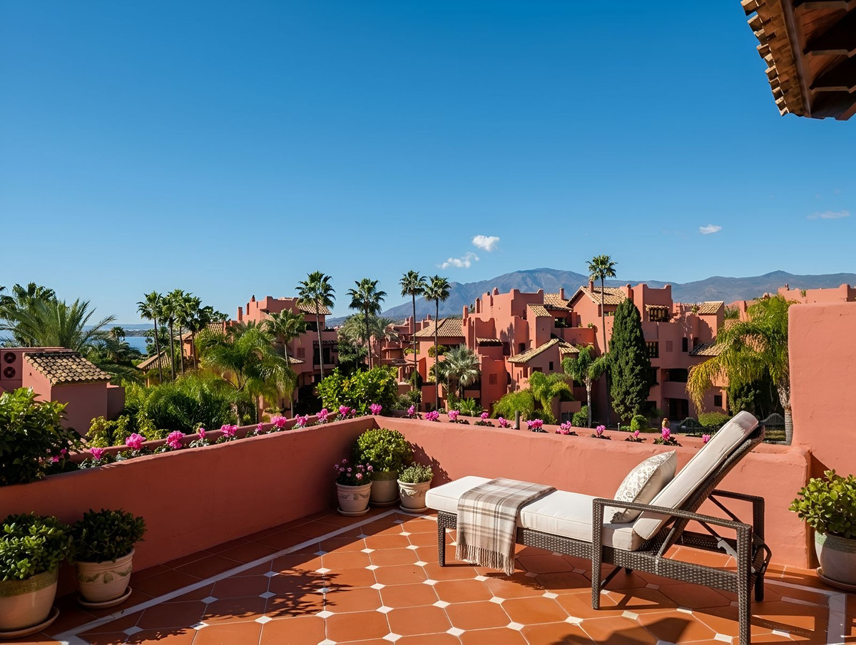 3 Bedroom Apartment for Sale in New Golden Mile — 8