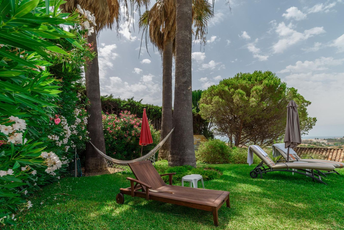 5 Bedroom Villa for Sale in Estepona — 6
