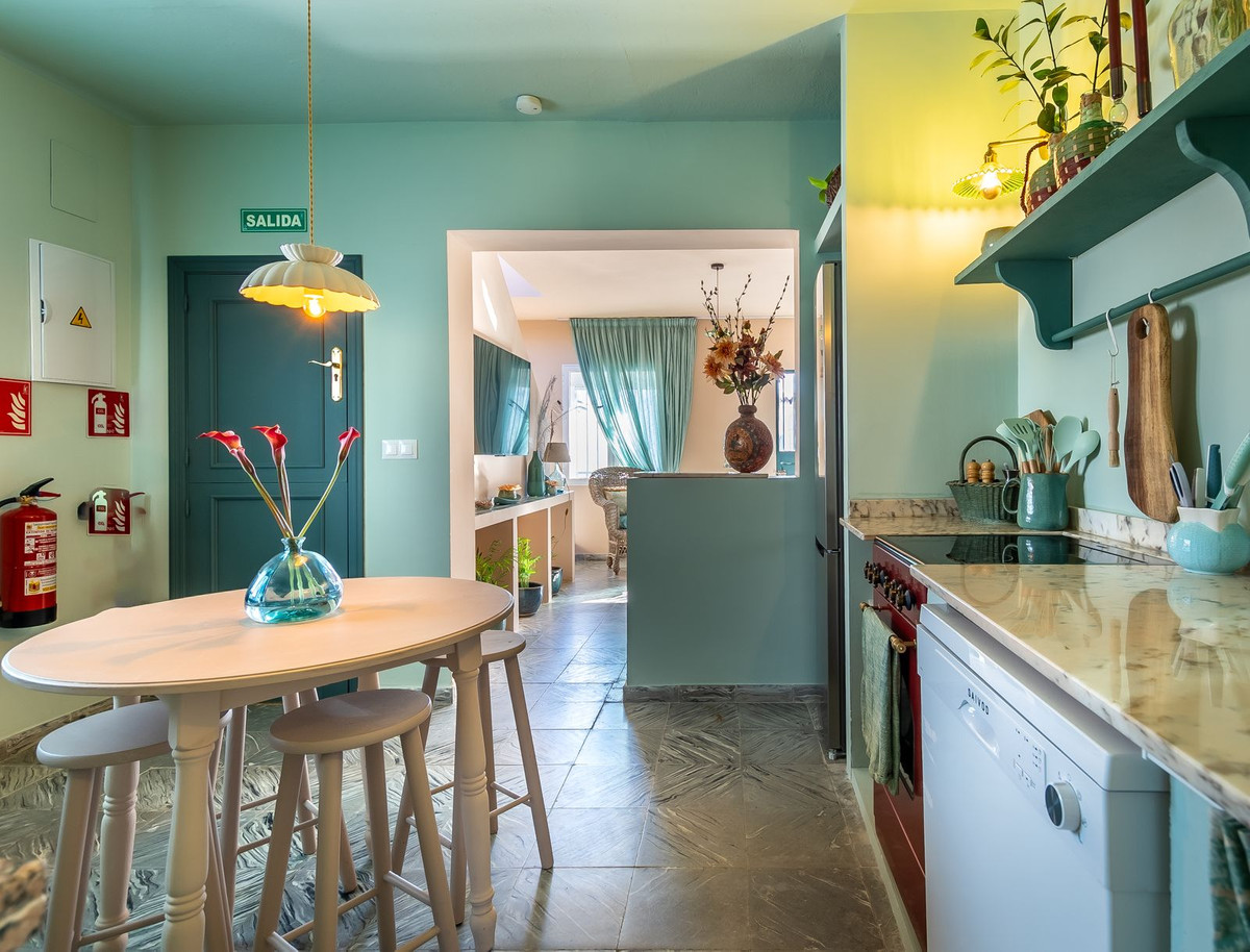4 Bedroom Villa for Sale in San Pedro de Alcántara — 9
