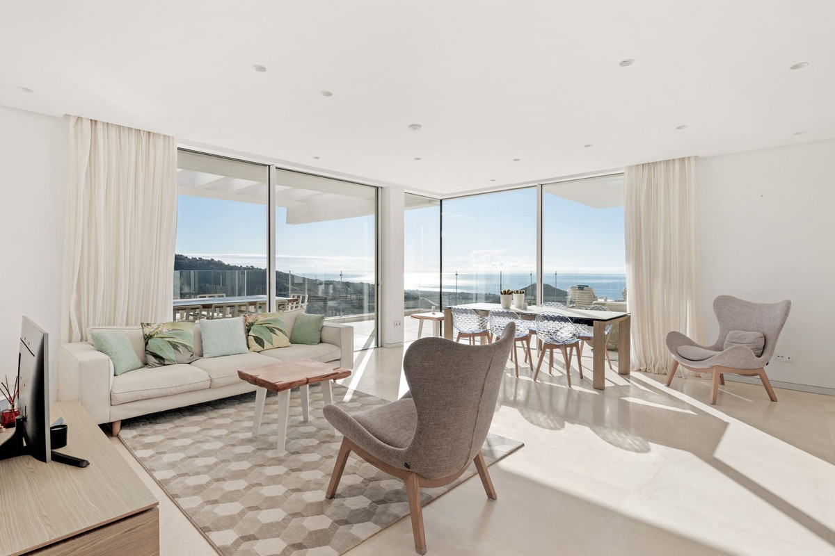 3 Bedroom Apartment for Sale in Ojén — 3