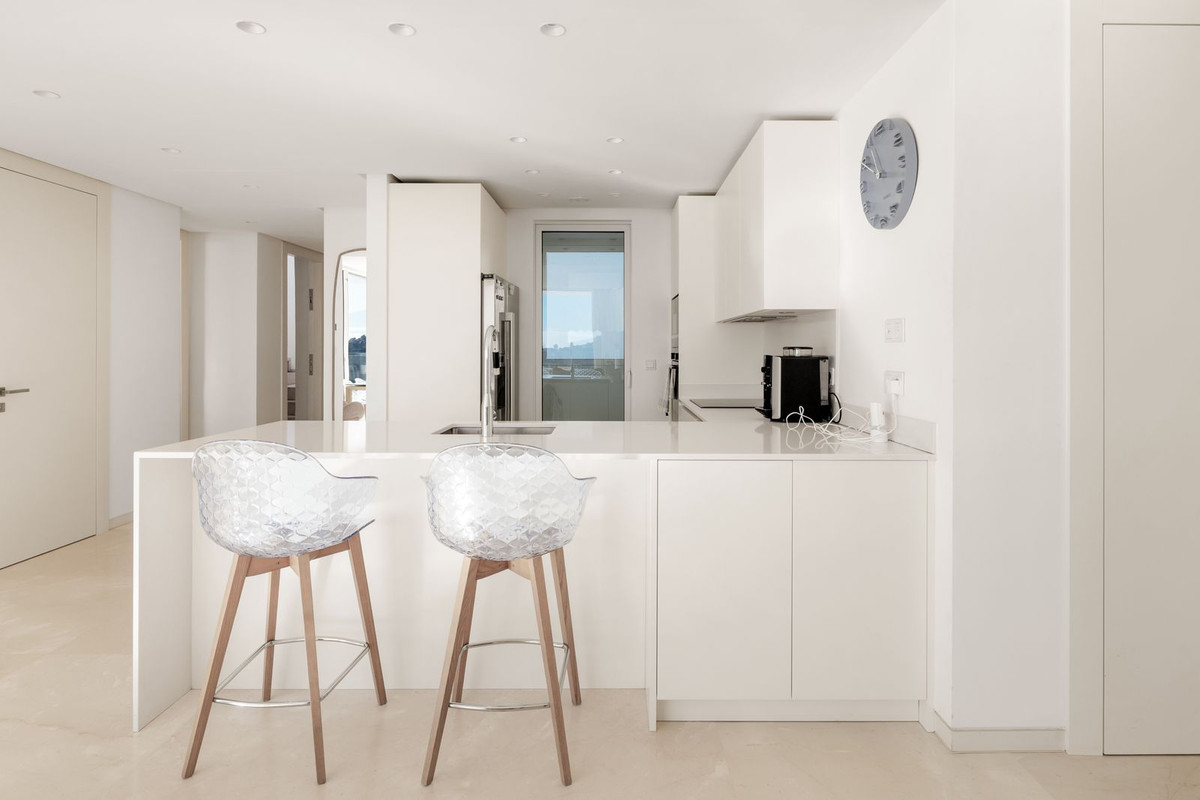3 Bedroom Apartment for Sale in Ojén — 6